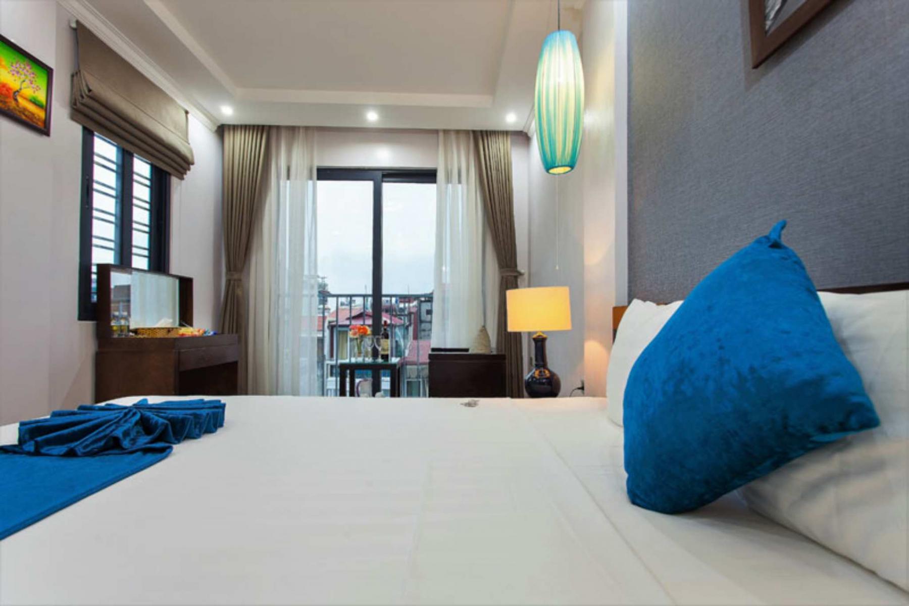 Phòng junior suite có view thành phố tại Hanoi Bella Rosa Suite 